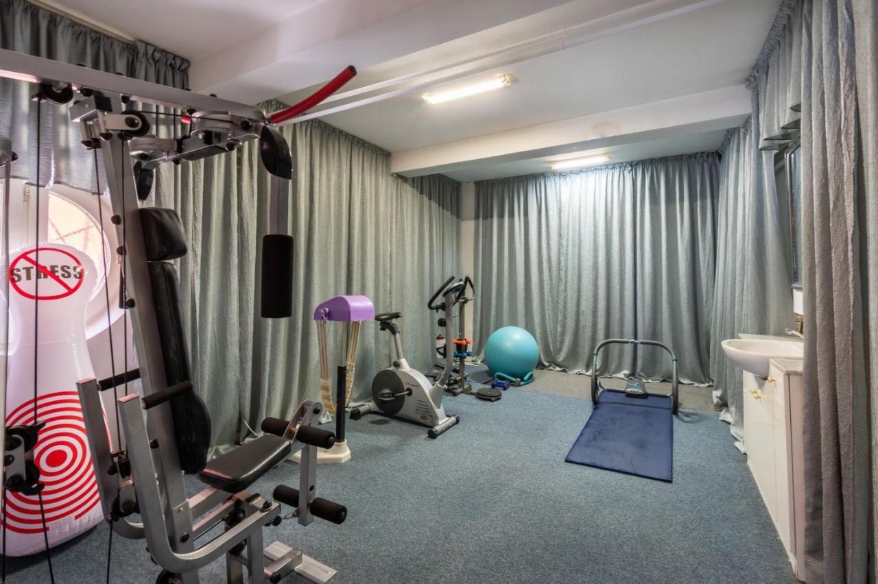 Villa-Hotel Escala Cluj Napoca Bagian luar foto