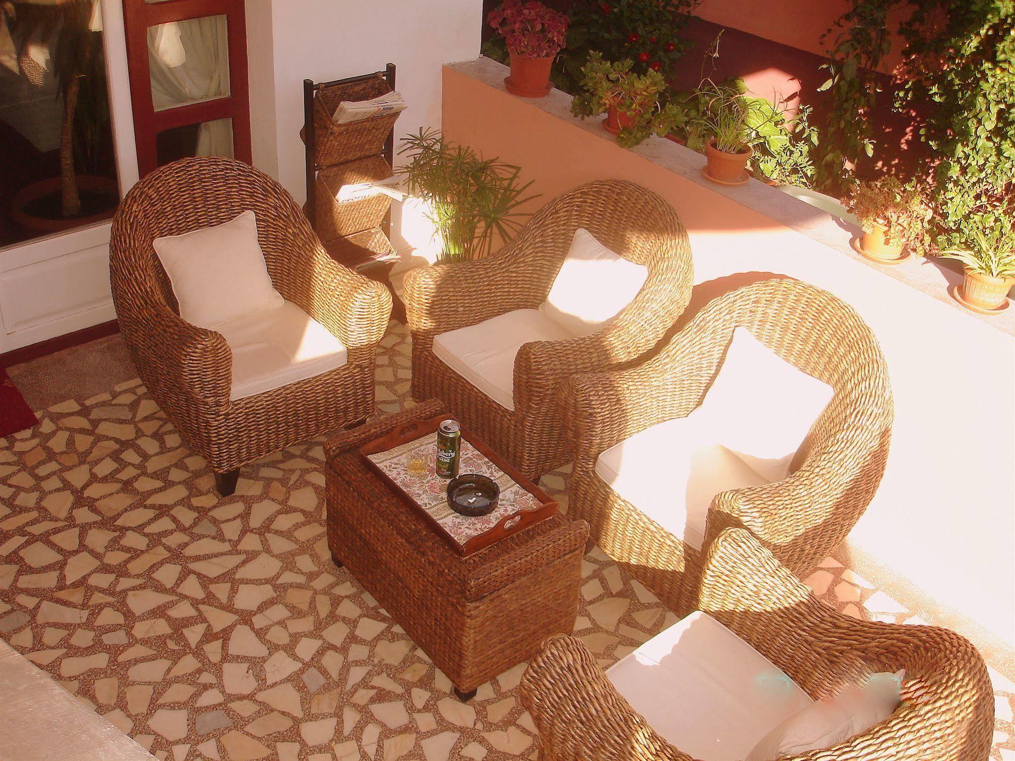 Villa-Hotel Escala Cluj Napoca Bagian luar foto